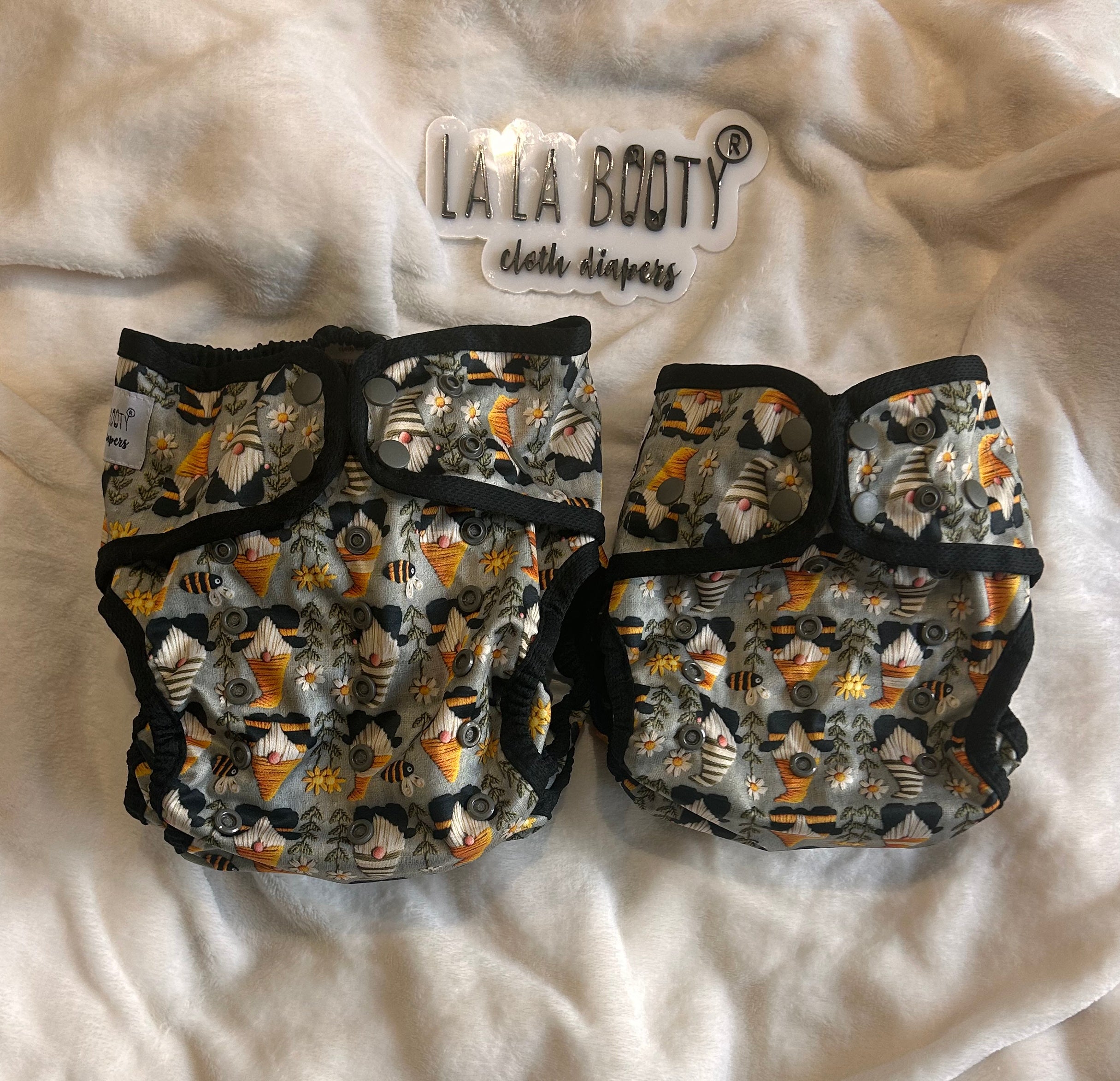 April '25 Print Cover Diapers Middlest and Maximest Flex Sizing