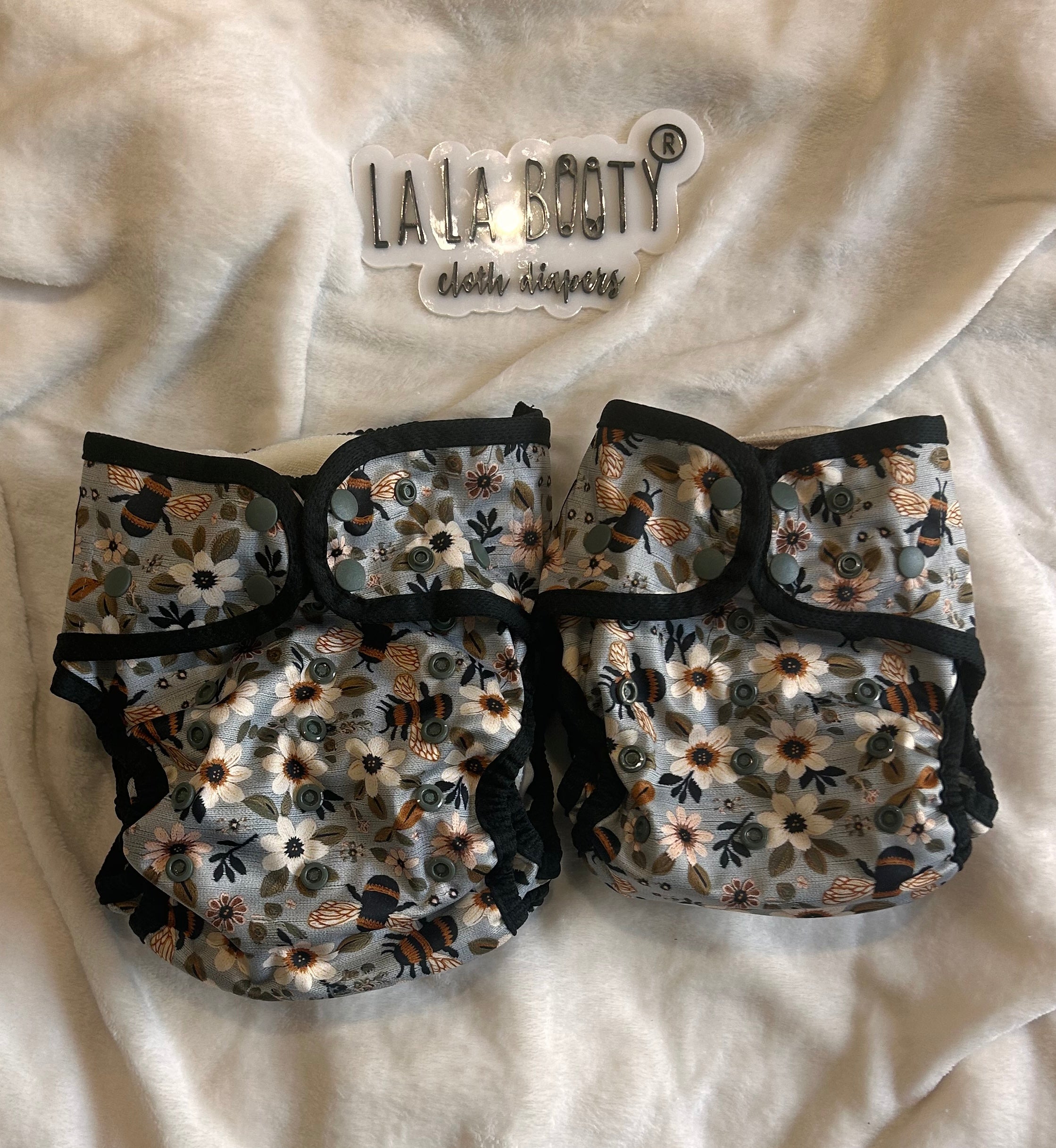 April '25 Print Cover Diapers Middlest and Maximest Flex Sizing