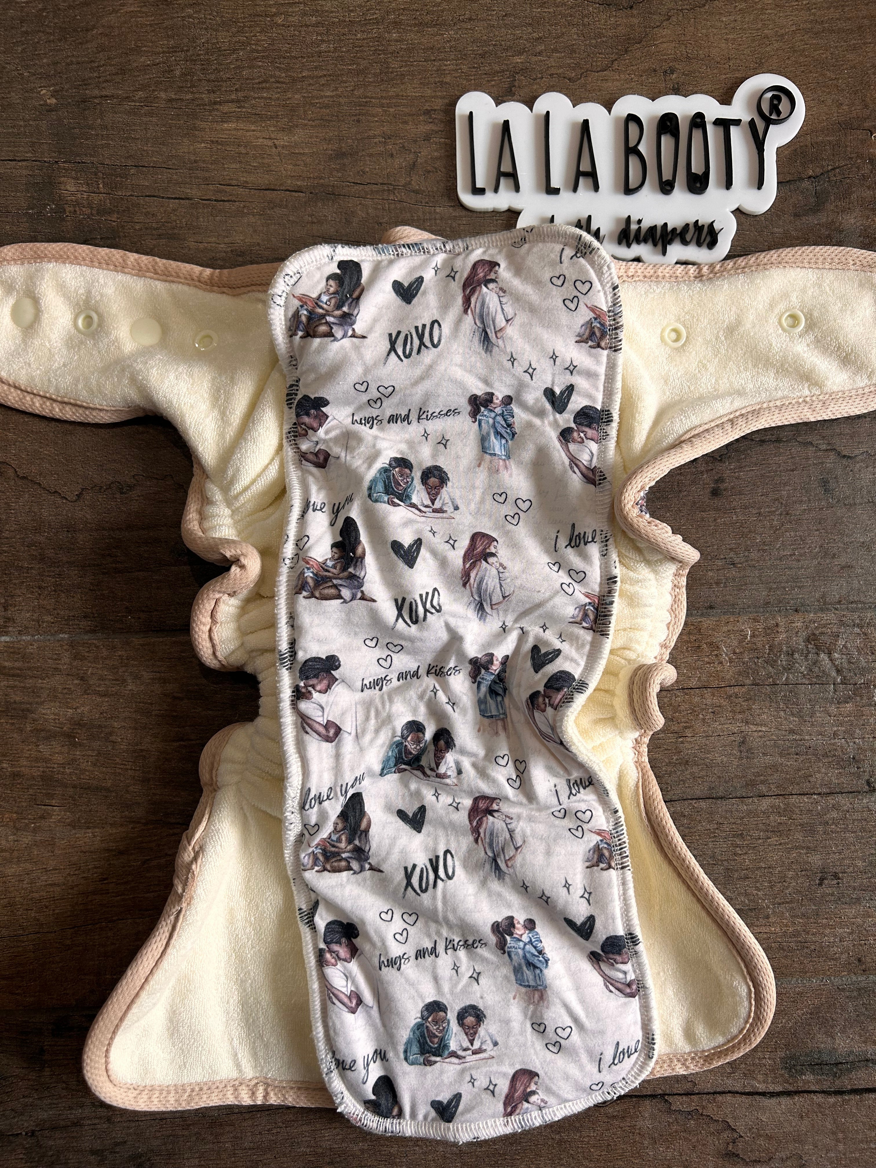 Mama's Love Print Fluffluxe Middlest Fitted Diaper (9-40lbs)
