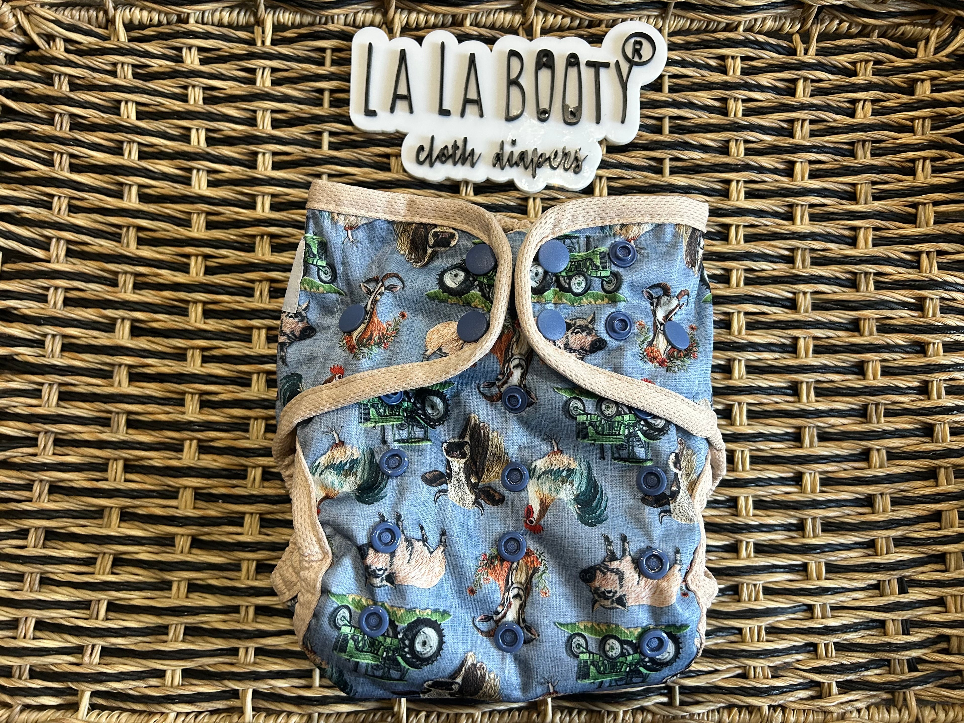 Larry Print Cover Diaper Middlest and Maximest Flex Sizing
